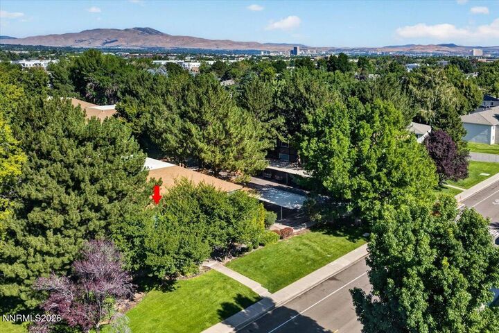 Property Photo:  795 Kingston Lane  NV 89511 