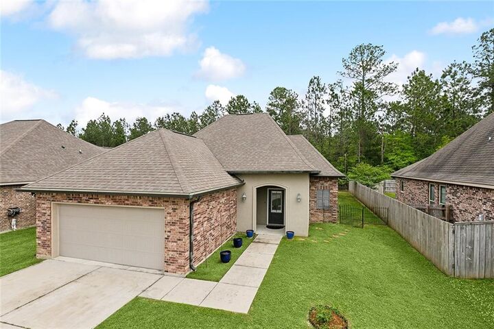 Property Photo:  70088 Hirson Court  LA 70447 