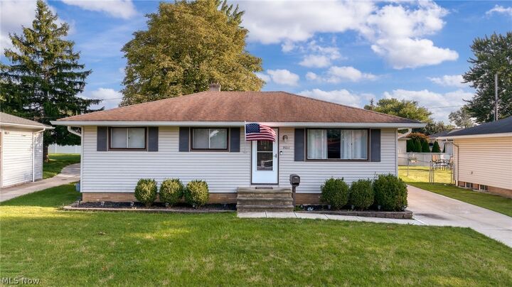 Property Photo:  9011 Roedean Drive  OH 44129 