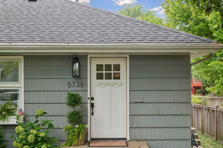 Property Photo: 5736 Sheridan Avenue S MN 55410