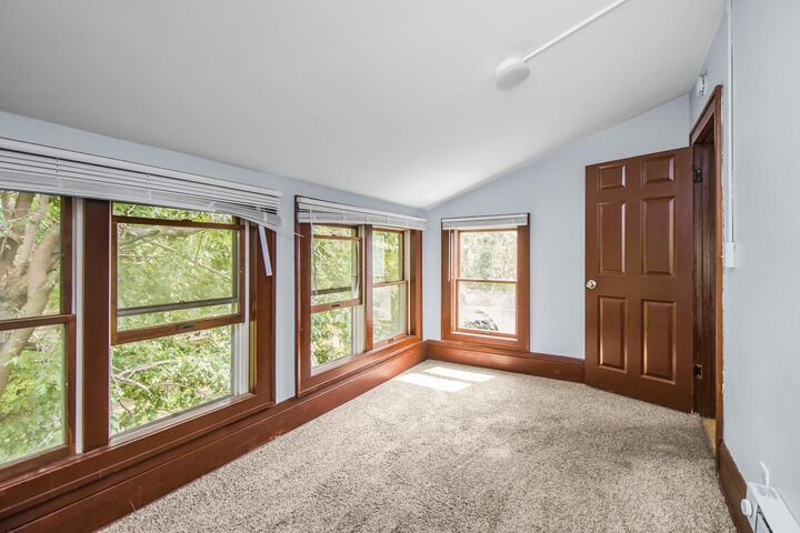 Property Photo:  823 Englewood Avenue  MN 55104 