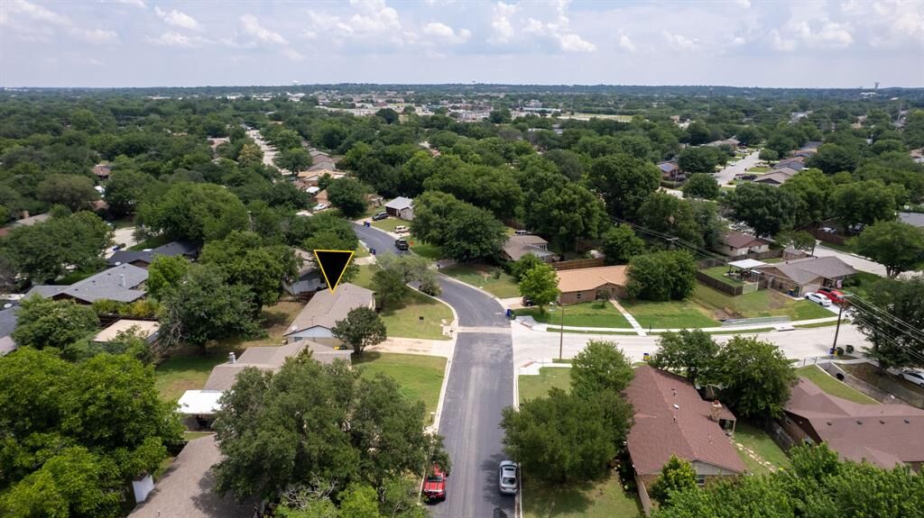 Property Photo: 6441 Carousel Drive TX 76148