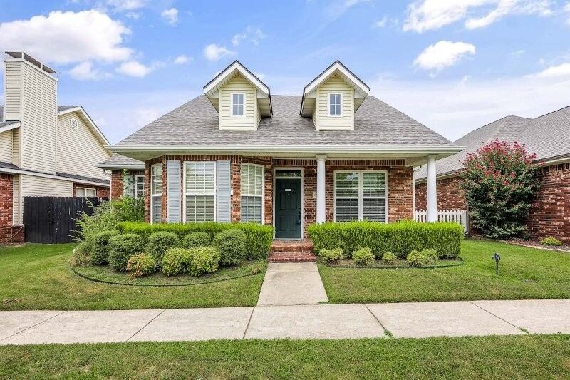 Property Photo:  6914 Young Farm Avenue  AR 72762 