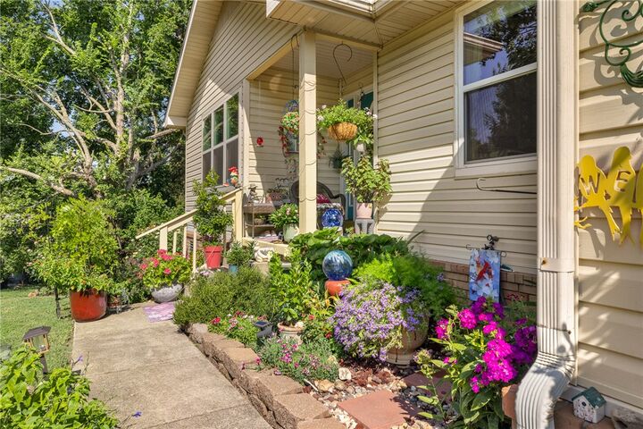Property Photo:  1778 Bunker Road  AR 72601 
