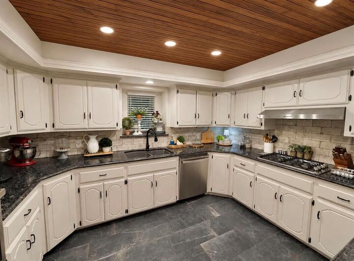 Property Photo:  1936 Blue Sage Drive  OK 73942 
