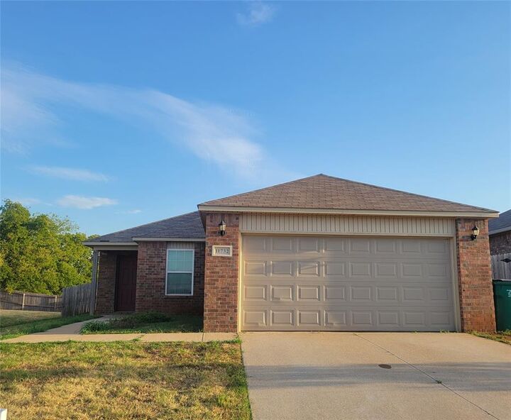 Property Photo: 11732 NW 130th Street OK 73078