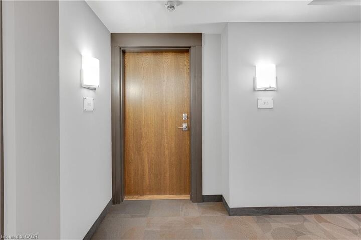 Property Photo:  30 Hamilton Street S 313  ON L8B 1V8 