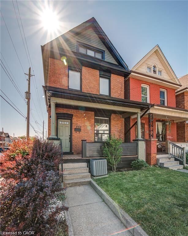 Property Photo:  520 Hughson Street N  ON L8L 4N7 