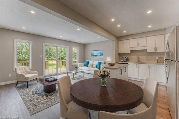 Property Photo:  86 Erbsville Court 9  ON N2T 0C8 