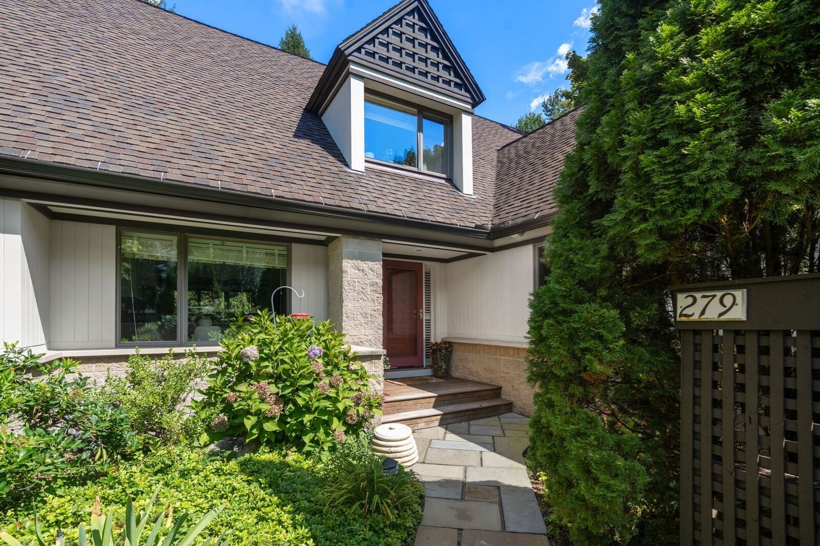 Property Photo: 279 Nahanton St 279 MA 02459