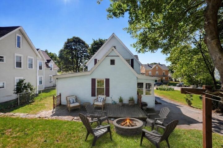 Property Photo:  19 Irving St  MA 01562 