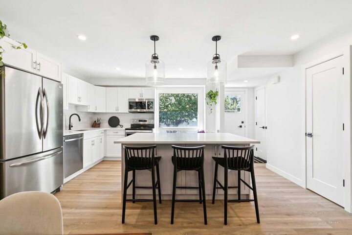 Property Photo: 16 Brae Glen Court SW AB T2W 1B6