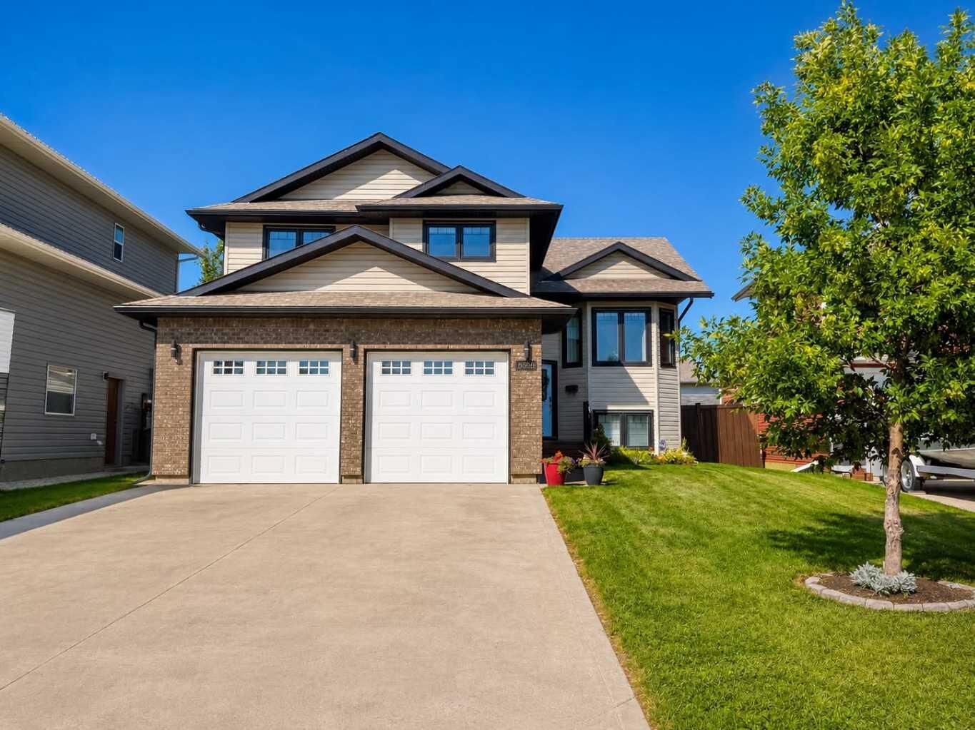 Property Photo:  8606 70 Avenue  AB T8X 0C8 
