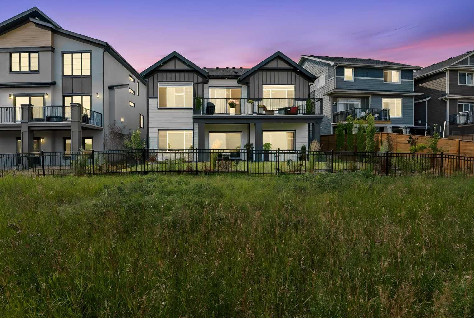 Property Photo: 13 Sunvalley View AB T4C 0X8