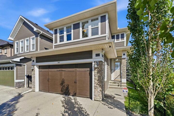 Property Photo: 141 Evanspark Gardens NW AB T3P 0G7