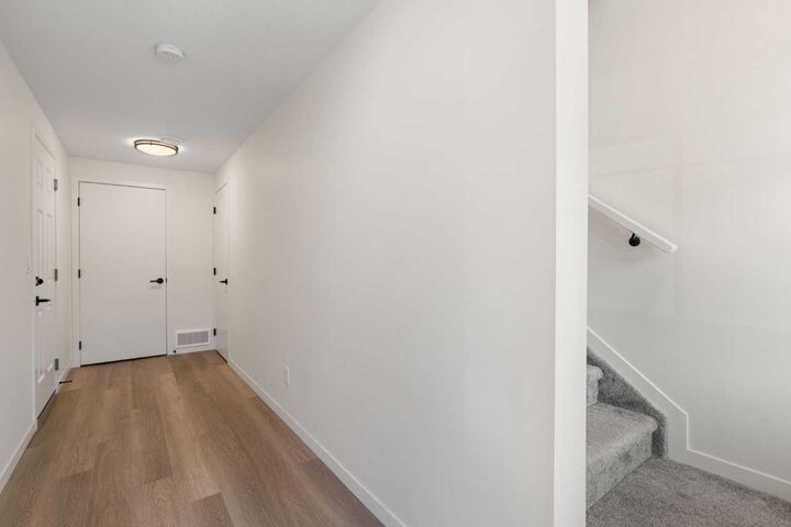 Property Photo:  81 South Point Manor SW  AB T4B 5M8 