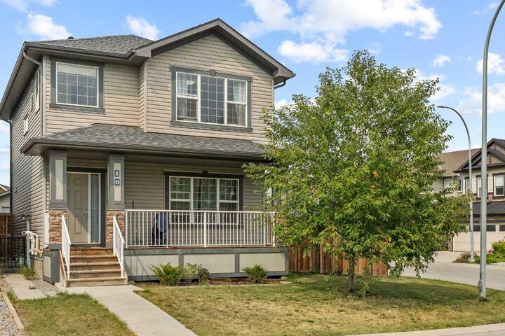 Property Photo: 10 Nolanfield Heights NW AB T3R 0J3
