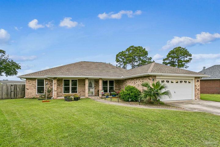Property Photo:  7425 Peterson Ln  FL 32506 