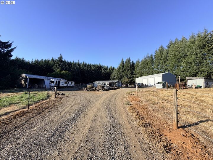 Property Photo:  26900 SW Regia Dr  OR 97378 