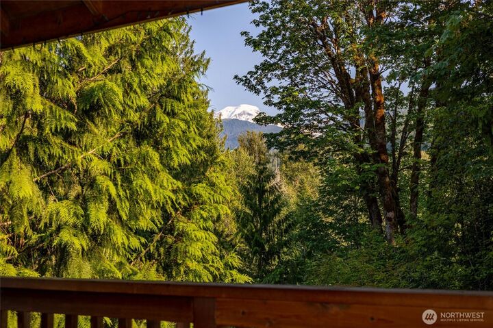 Property Photo:  11062  Whistler Lane  WA 98244 