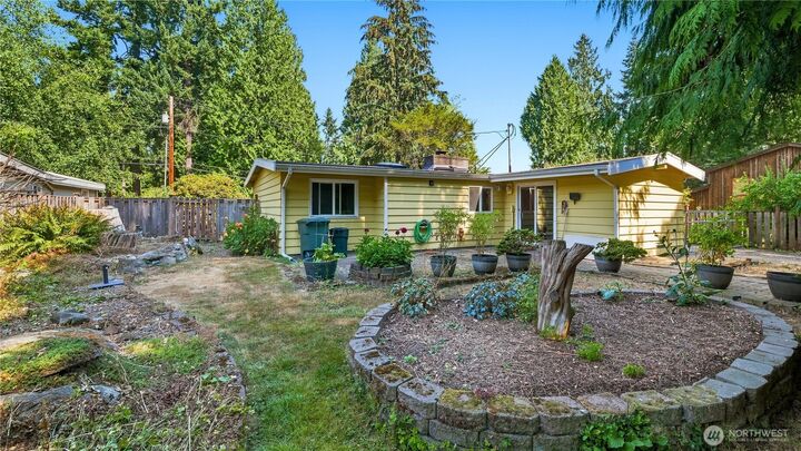 Property Photo: 8232 184th Street SW WA 98026