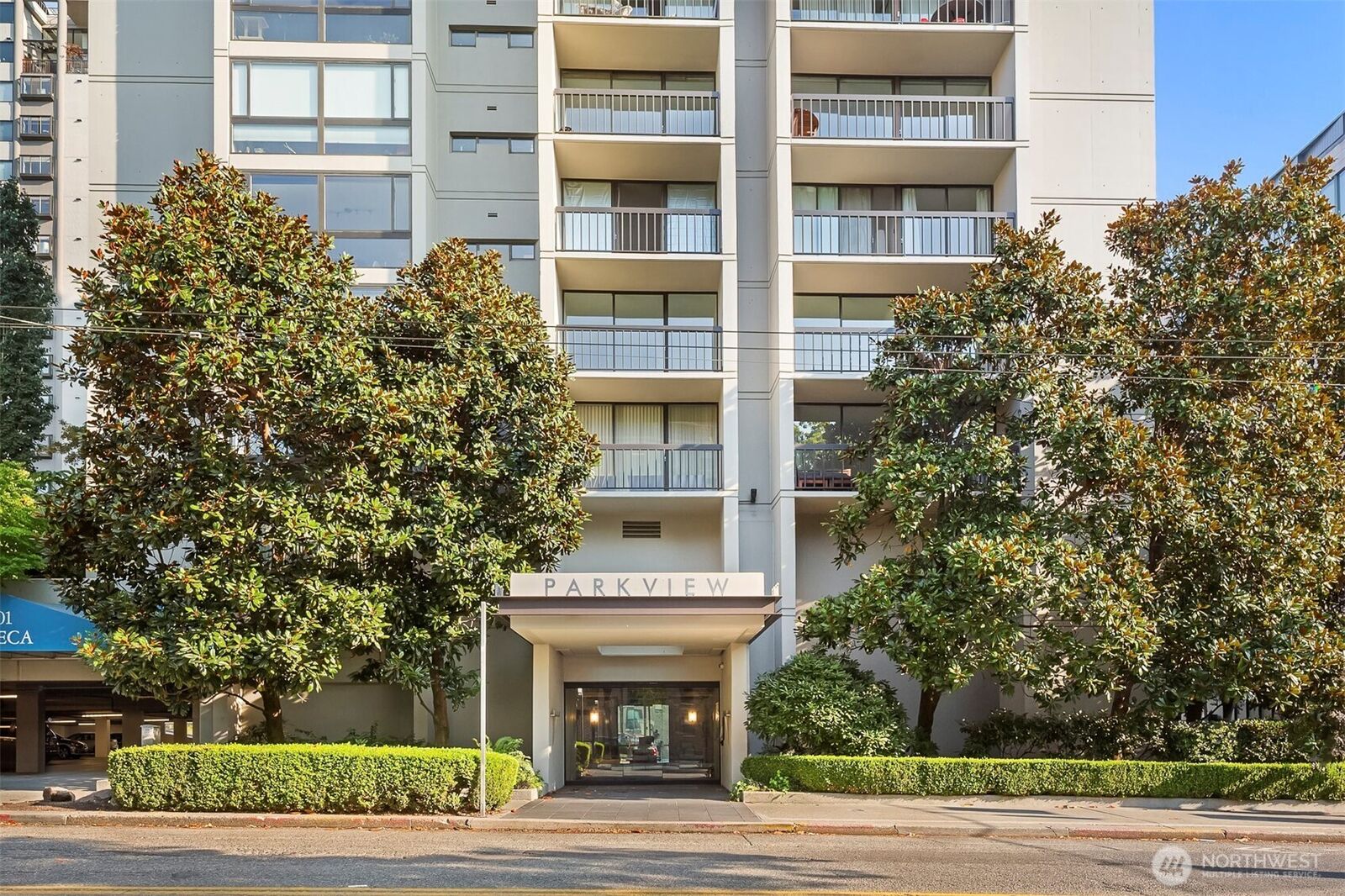 Property Photo:  1101  Seneca Street 801  WA 98101 