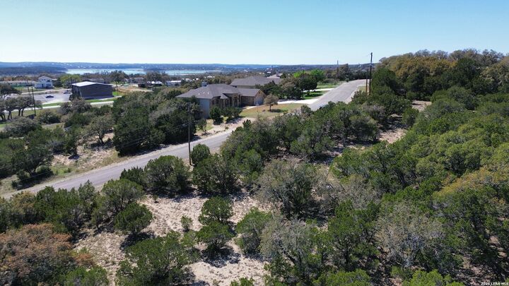 Property Photo:  118 Bobby Clark Dr  TX 78133 