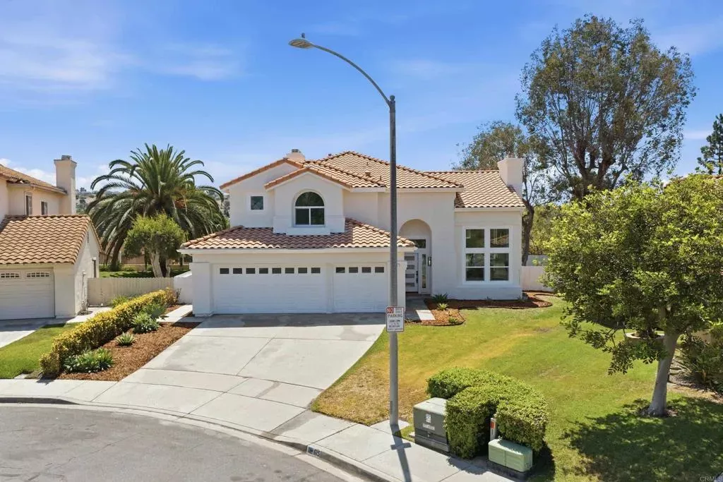 Property Photo:  615 Naples Court  CA 92057 