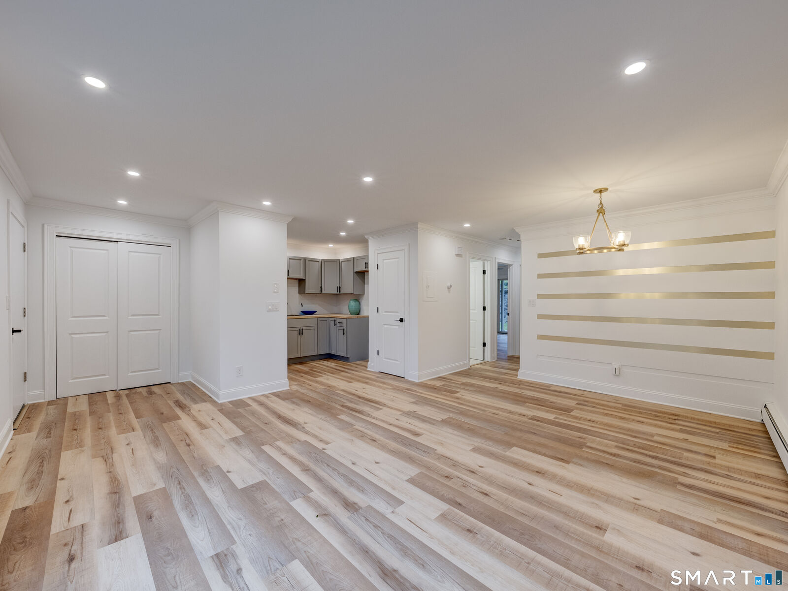 Property Photo: 443 East Mitchell Avenue 443 CT 06410