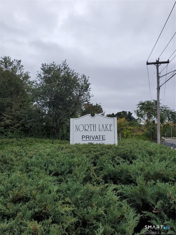Property Photo:  22 North Lake Drive D2  CT 06517 