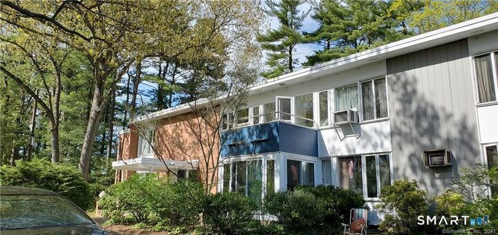 Property Photo: 22 North Lake Drive D2 CT 06517