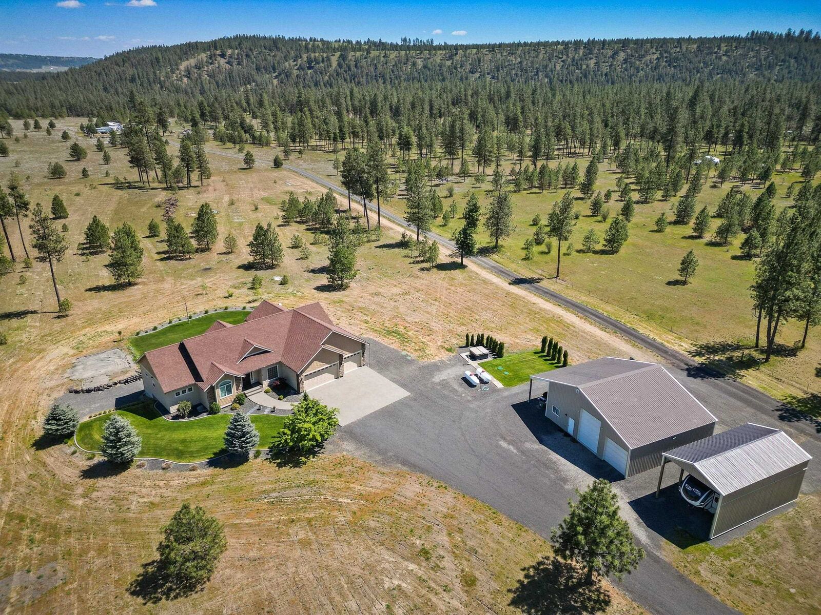 Property Photo: 7508 N Garfield Rd WA 99224