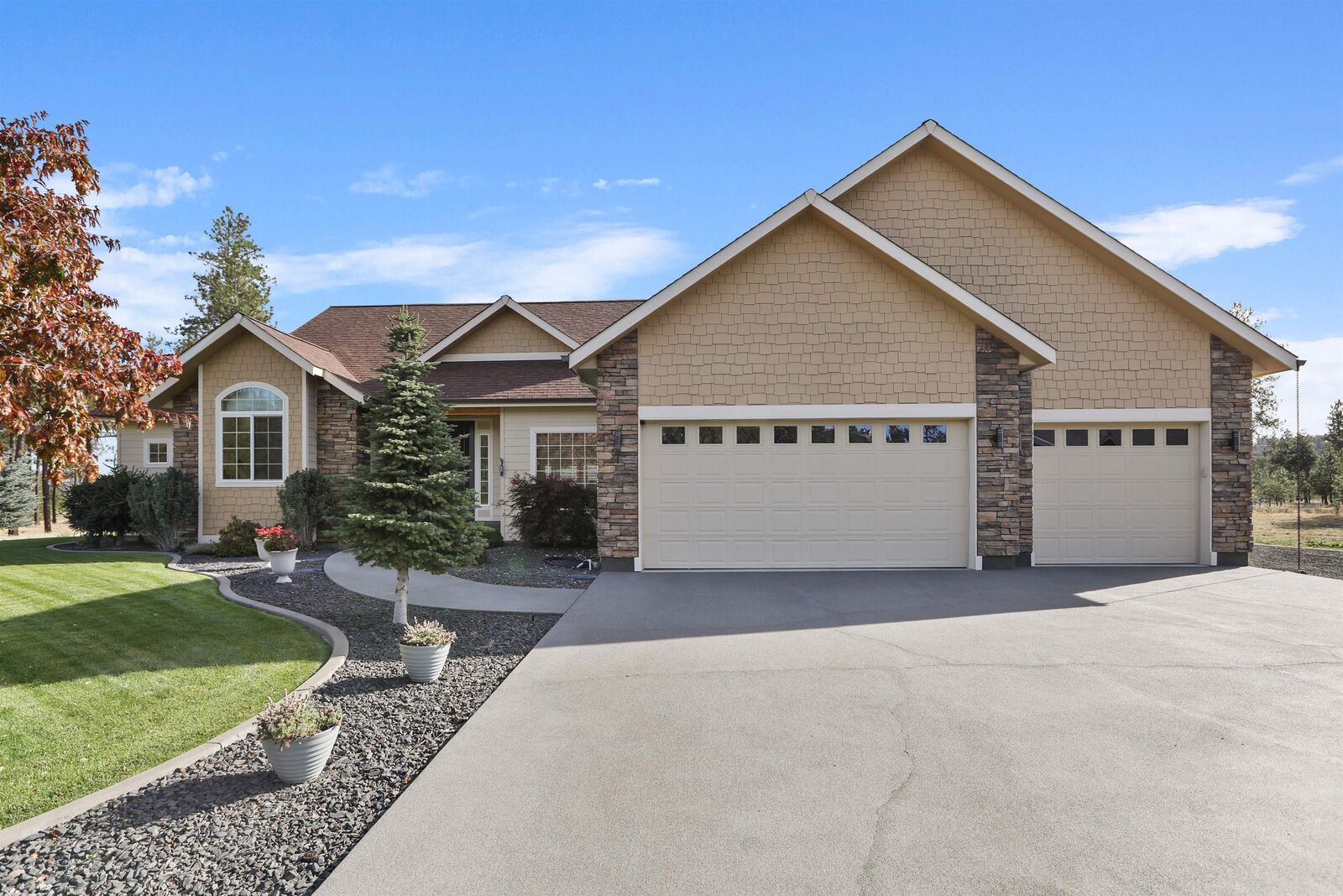 Property Photo:  7508 N Garfield Rd  WA 99224 