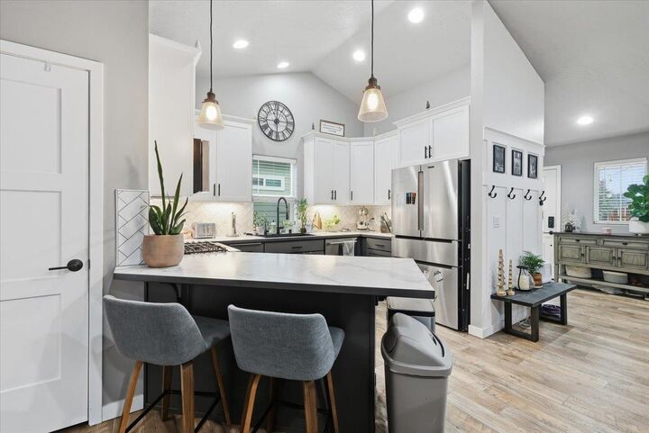 Property Photo: 1774 N Harvest Pkwy WA 99016