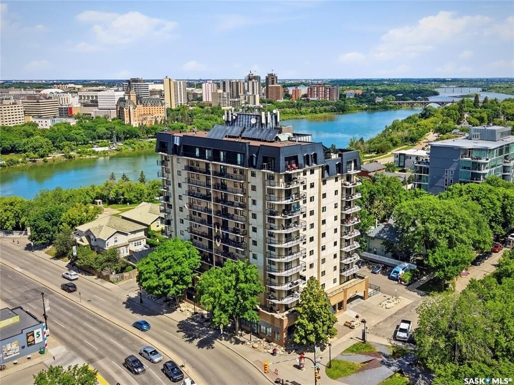 Property Photo: 611 University Drive 506 SK S7N 3Z1