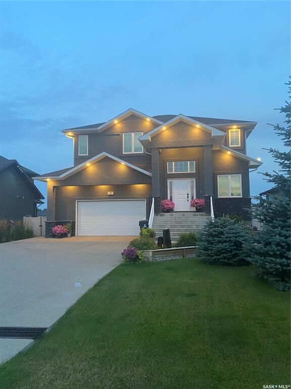 Property Photo:  76 Emerald Ridge E  SK S4L 0B4 