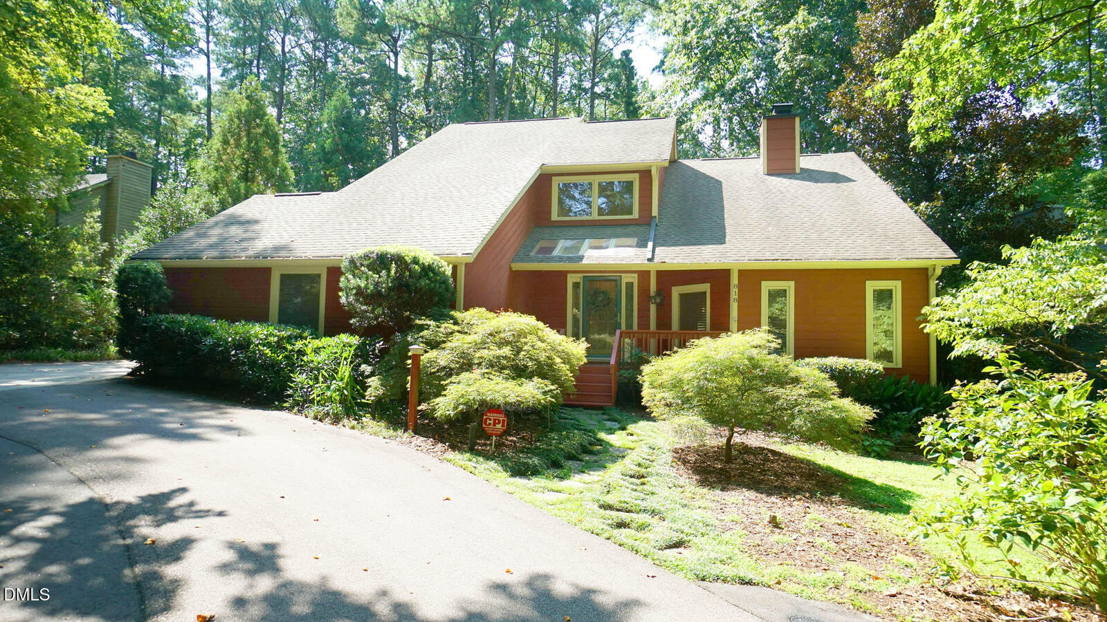Property Photo:  818 Lake Forest Drive  NC 27615 
