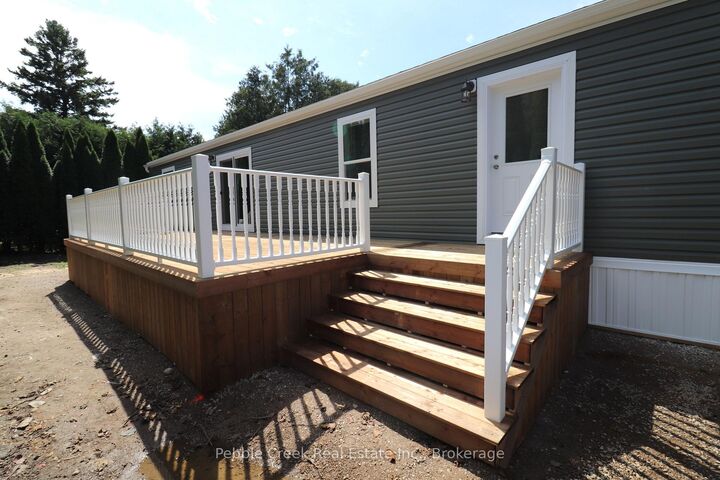 Property Photo: 7 Sutton Drive ON N7A 3Y3