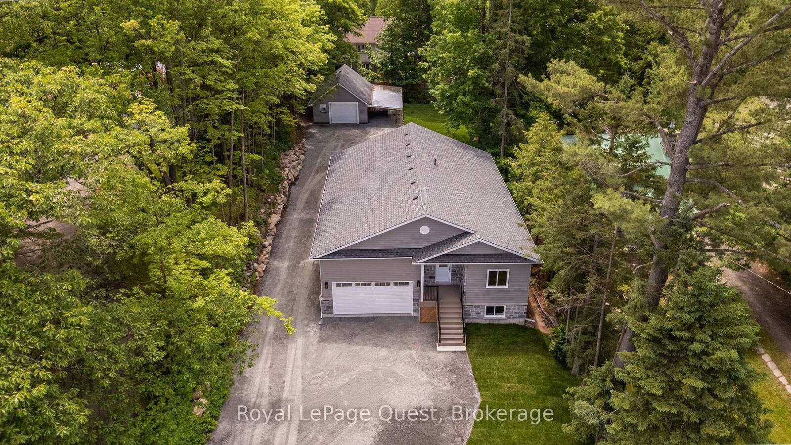 Property Photo: 57 West Road W ON P1H 1L4