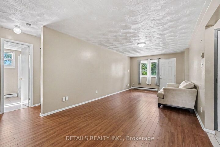 Property Photo:  1015 Cartier Boulevard 4  ON K6A 2Y4 