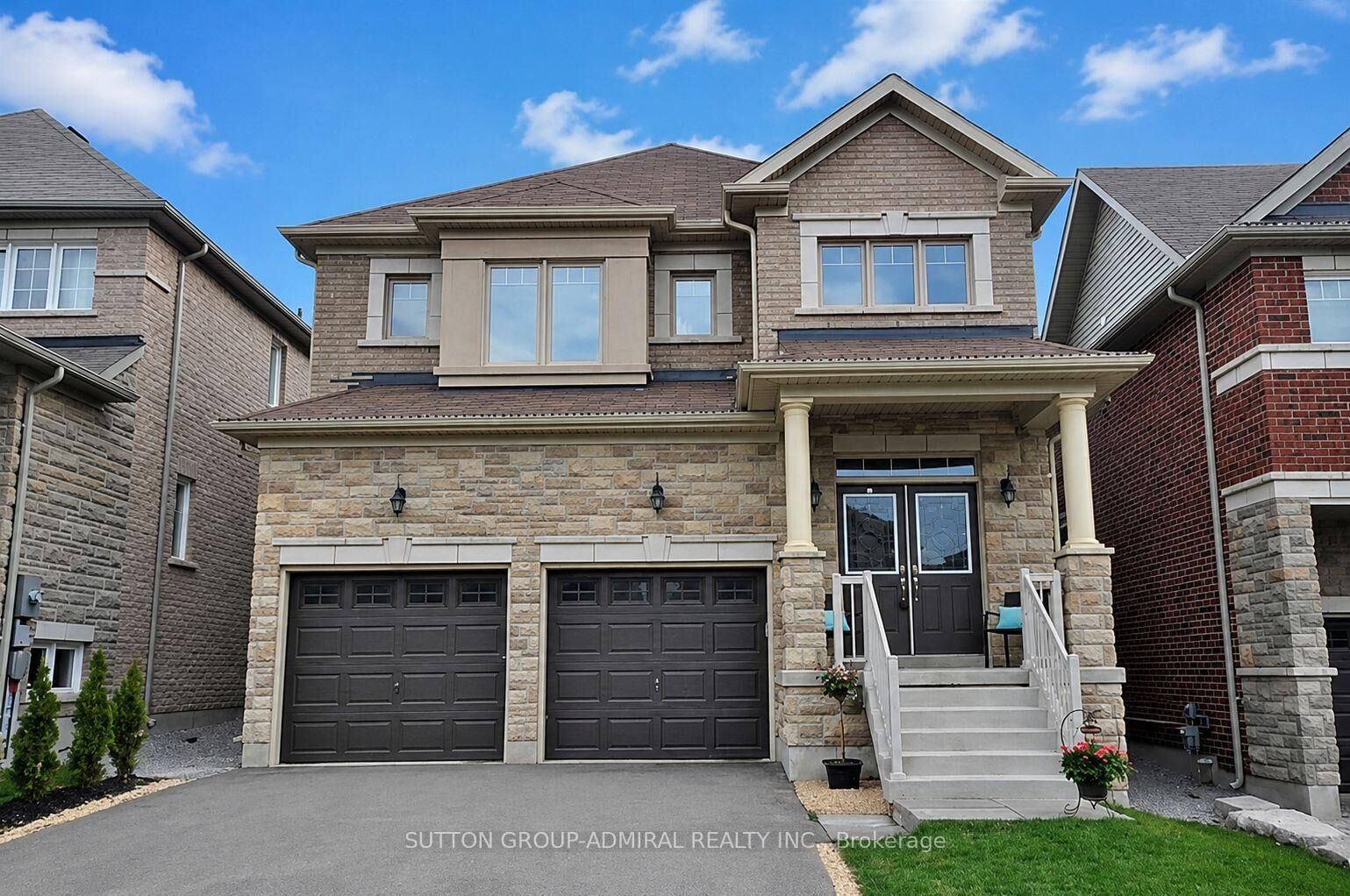 Property Photo:  232 Frederick Curran Lane  ON L3X 3J3 