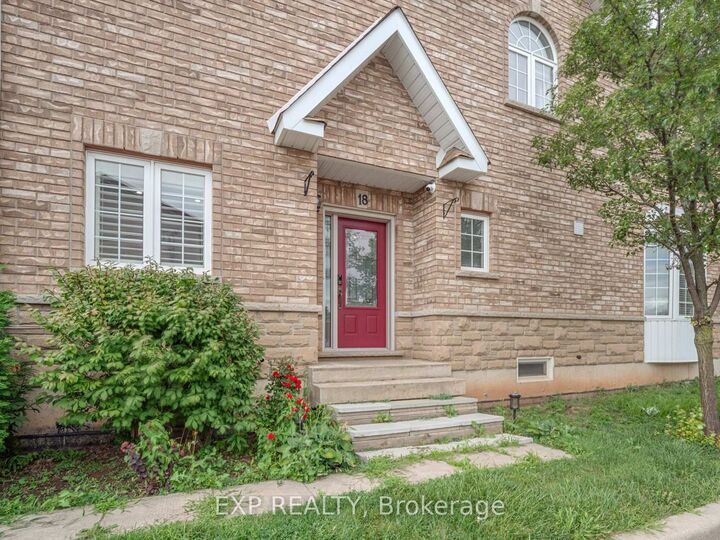 Property Photo:  257 Carla Avenue 18  ON L8G 3M9 