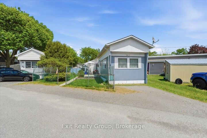 63 Whites Road 63 — photo 1