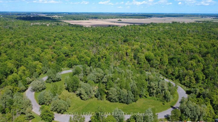 Property Photo: 2867 Stagecoach Road ON K0A 2W0