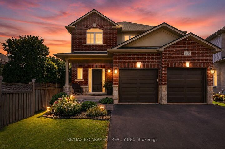 Property Photo: 4852 Northgate Crescent ON L3J 0E8