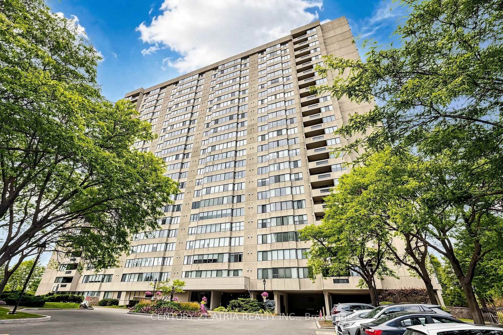 Property Photo:  2350 Bridletowne Circle 808  ON M1W 3E6 