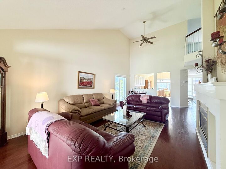 Property Photo:  42 Settler's Ridge Way  ON K2J 4V2 