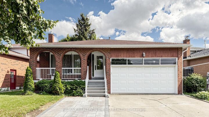 Property Photo: 211 Risebrough Circuit ON L3R 3J1