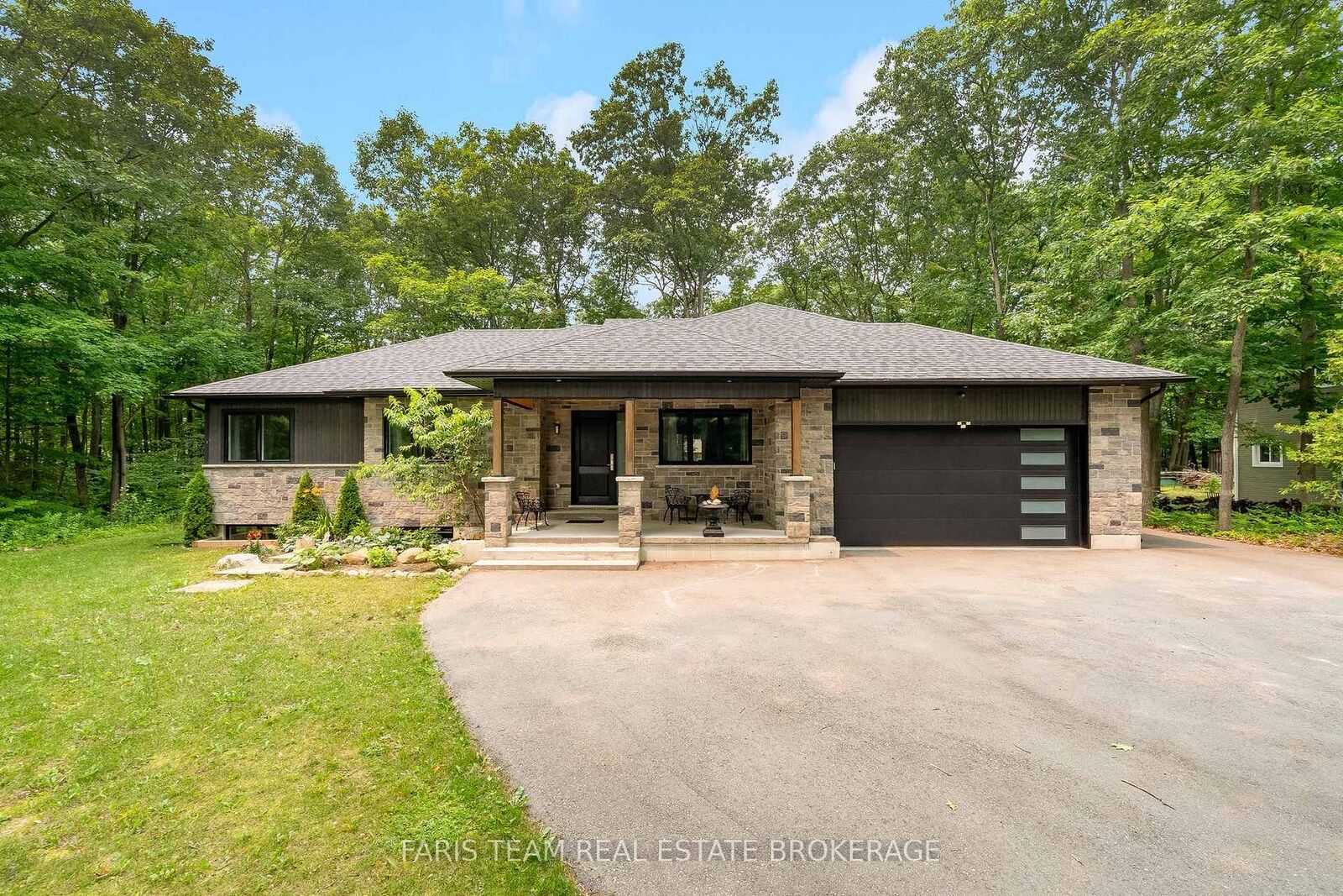 Property Photo: 34 Oakwood Avenue ON L9M 0J2