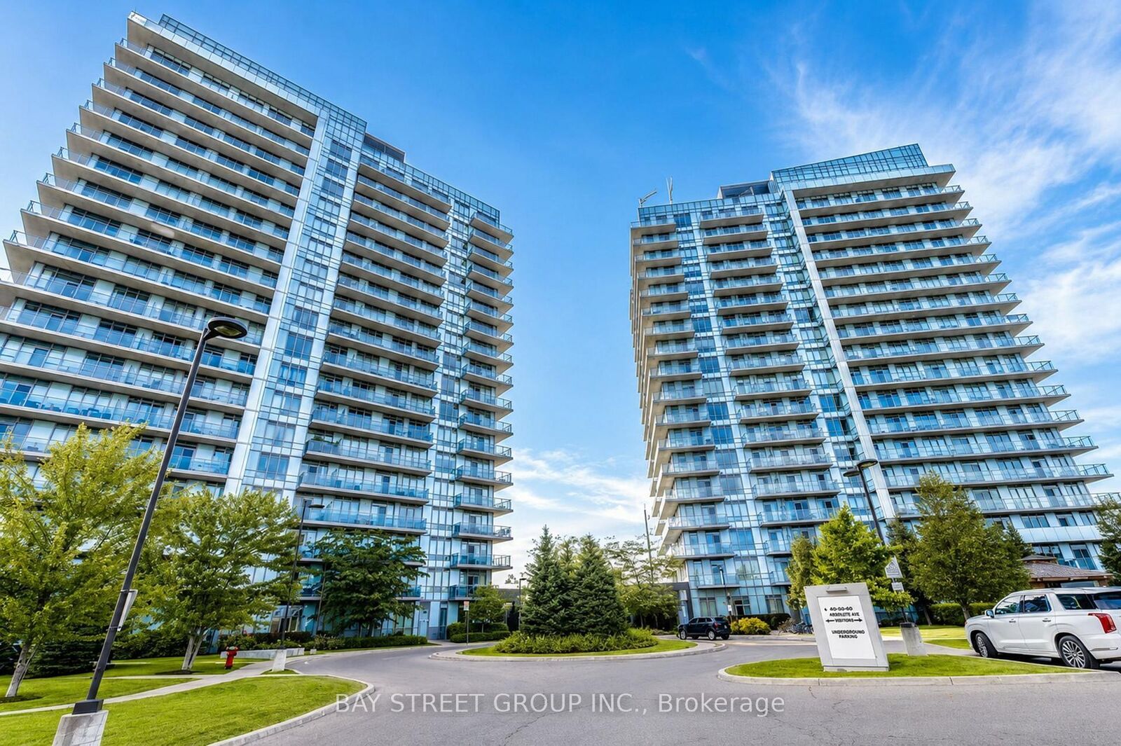 Property Photo: 4655 Glen Erin Drive 1504 ON L5M 0Z1